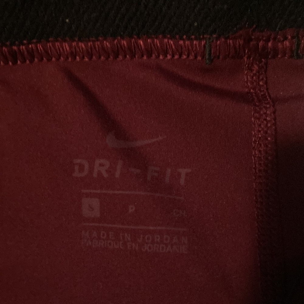 Nike - Picture 13 of 16